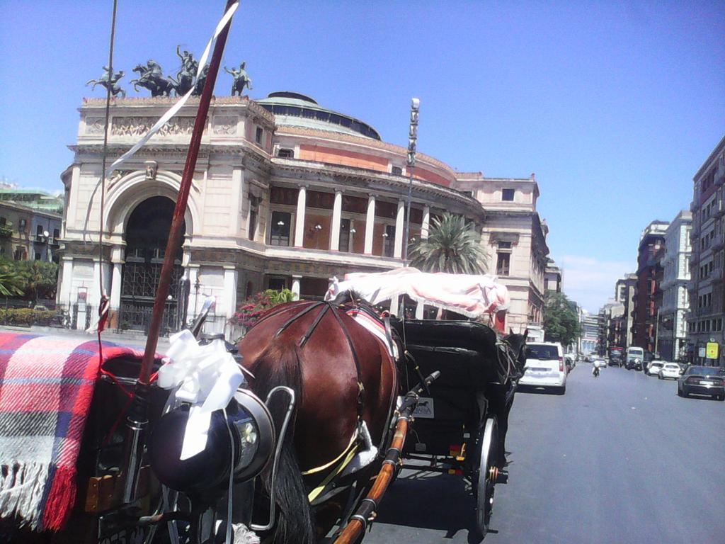 Palermo Centrale المظهر الخارجي الصورة
